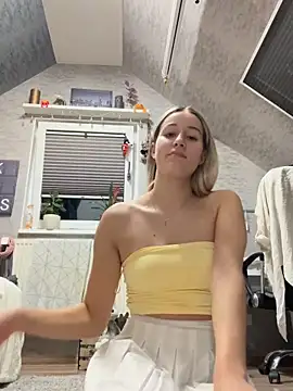 miaistlive online show from September 19, 8:53 pm