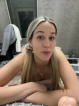 miaistlive online show from October 23, 8:29 pm