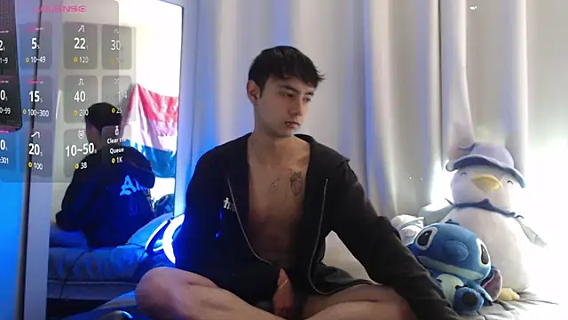 Snapshot of Noah_Blaze chatting on September 12, 3:45 pm Noah Blaze online show from September 12, 3:45 pm