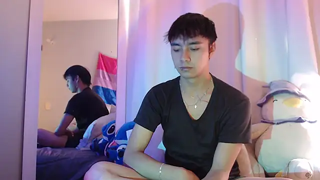 Snapshot of Noah_Blaze chatting on October 7, 8:17 pm Noah Blaze online show from October 7, 8:17 pm