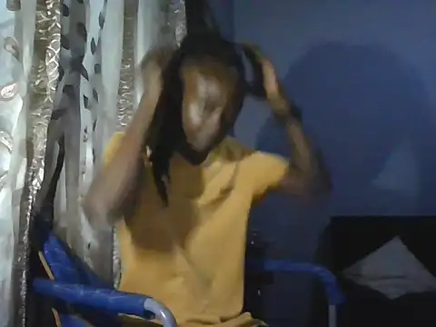 Snapshot of Nykho17 chatting on October 19, 6:19 pm Nykho17 online show from October 19, 6:19 pm