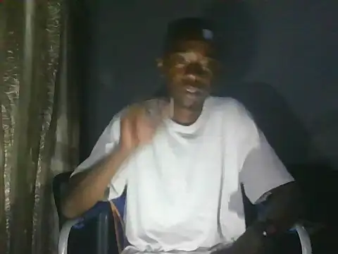 Snapshot of Nykho17 chatting on October 28, 10:34 pm Nykho17 online show from October 28, 10:34 pm