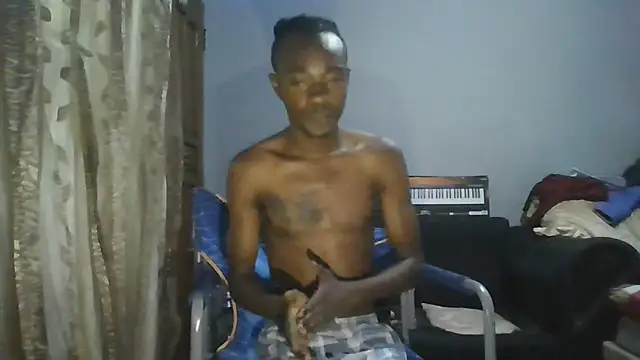 Snapshot of Nykho17 chatting on November 17, 8:58 pm Nykho17 online show from November 17, 8:58 pm