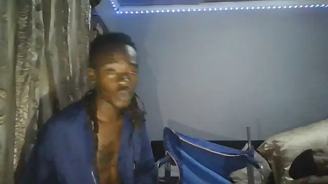 Snapshot of Nykho17 chatting on November 26, 9:27 pm Nykho17 online show from November 26, 9:27 pm