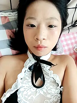 Snapshot of jingjing005 chatting on November 1, 8:16 am jingjing005 online show from November 1, 8:16 am