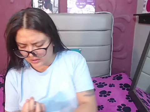 Cailing Zu online show from October 7, 7:11 pm