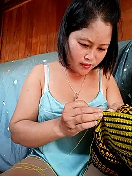 maycuc123 online show from October 12, 2:32 am