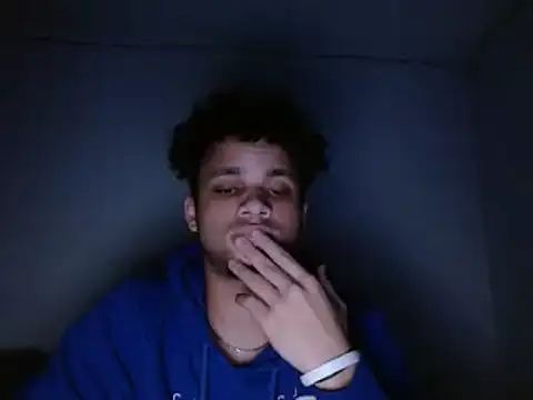 Snapshot of Troydaddy578 chatting on September 25, 12:58 am Troydaddy578 online show from September 25, 12:58 am