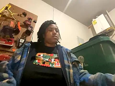 princesslivv online show from November 24, 11:59 pm