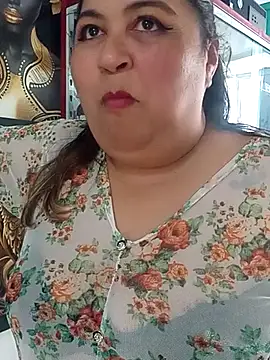 curvy diva  online show from September 13, 2:06 pm