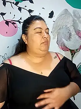 curvy diva  online show from November 15, 11:18 am