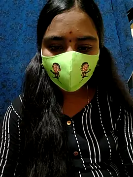 Snapshot of mini-queen chatting on September 27, 1:05 pm mini-queen online show from September 27, 1:05 pm