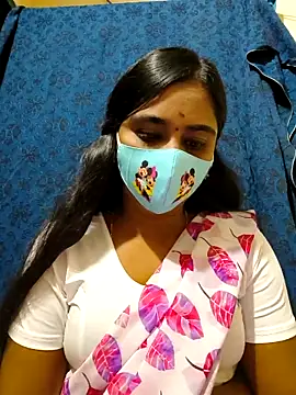 Snapshot of mini-queen chatting on November 5, 4:29 pm mini-queen online show from November 5, 4:29 pm