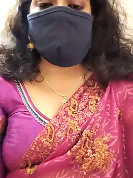 Snapshot of saritha29 chatting on September 17, 4:52 pm saritha29 online show from September 17, 4:52 pm