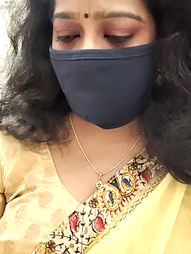 Snapshot of saritha29 chatting on September 28, 7:47 am saritha29 online show from September 28, 7:47 am