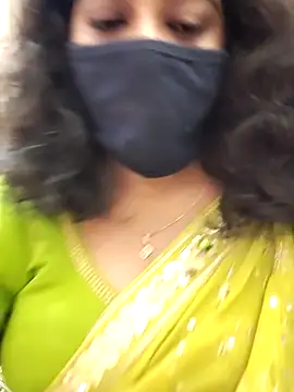 Snapshot of saritha29 chatting on October 7, 8:22 am saritha29 online show from October 7, 8:22 am