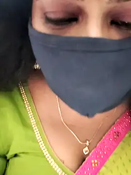 Snapshot of saritha29 chatting on October 11, 7:18 am saritha29 online show from October 11, 7:18 am