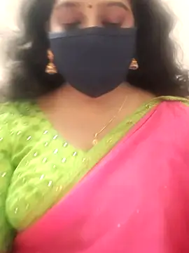 Snapshot of saritha29 chatting on November 2, 12:40 pm saritha29 online show from November 2, 12:40 pm