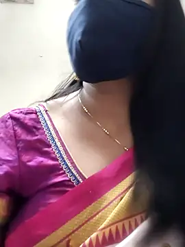 Snapshot of saritha29 chatting on November 24, 5:01 pm saritha29 online show from November 24, 5:01 pm