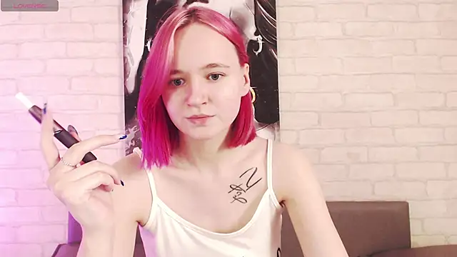 Ericha Stone online show from September 18, 8:05 am