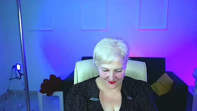 Snapshot of MaryMogan chatting on September 13, 4:29 pm MaryMogan online show from September 13, 4:29 pm