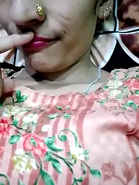 Snapshot of Pahadi_couple chatting on October 6, 8:45 am Pahadi couple online show from October 6, 8:45 am