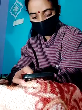 Snapshot of Pahadi_couple chatting on November 4, 6:18 pm Pahadi couple online show from November 4, 6:18 pm