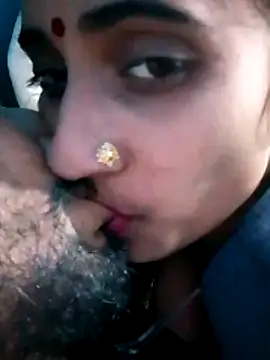 Snapshot of Pahadi_couple chatting on November 6, 9:54 am Pahadi couple online show from November 6, 9:54 am