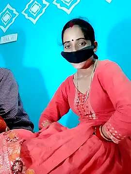 Snapshot of Pahadi_couple chatting on November 8, 6:51 pm Pahadi couple online show from November 8, 6:51 pm