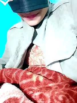 Snapshot of Pahadi_couple chatting on November 11, 5:35 pm Pahadi couple online show from November 11, 5:35 pm