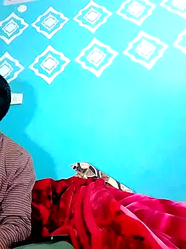 Snapshot of Pahadi_couple chatting on November 14, 7:18 am Pahadi couple online show from November 14, 7:18 am