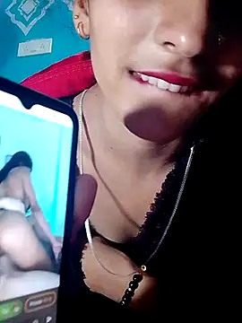 Snapshot of Pahadi_couple chatting on November 27, 4:09 pm Pahadi couple online show from November 27, 4:09 pm