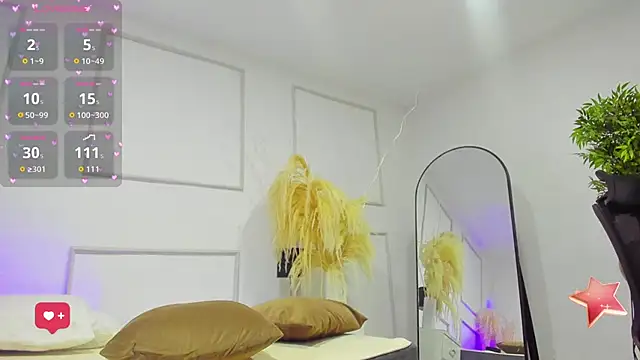 Emilywillis8 online show from November 22, 1:32 pm