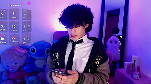 Snapshot of saanti_foxs chatting on September 22, 2:02 am saanti foxs online show from September 22, 2:02 am