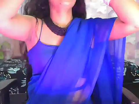 Snapshot of shaalu_sharma chatting on September 20, 10:27 am shaalu sharma online show from September 20, 10:27 am