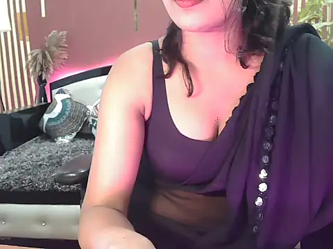 Snapshot of shaalu_sharma chatting on October 16, 10:16 am shaalu sharma online show from October 16, 10:16 am