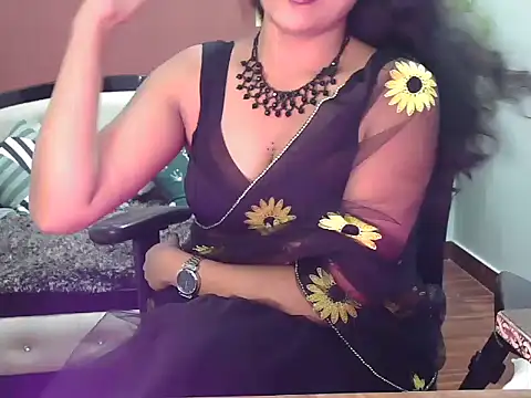 Snapshot of shaalu_sharma chatting on November 21, 6:28 pm shaalu sharma online show from November 21, 6:28 pm