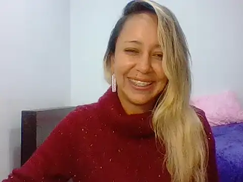 leah susman online show from November 28, 1:41 am