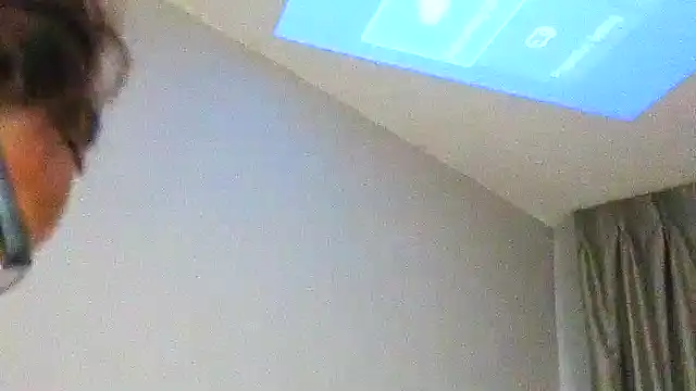 CinnaCakesss online show from October 12, 1:59 am