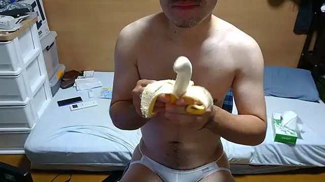 Snapshot of erosuke9 chatting on October 26, 8:37 pm erosuke9 online show from October 26, 8:37 pm