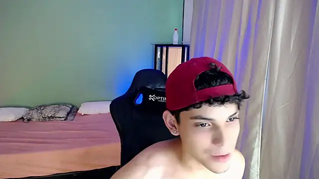 dilan hott  online show from September 9, 9:14 pm