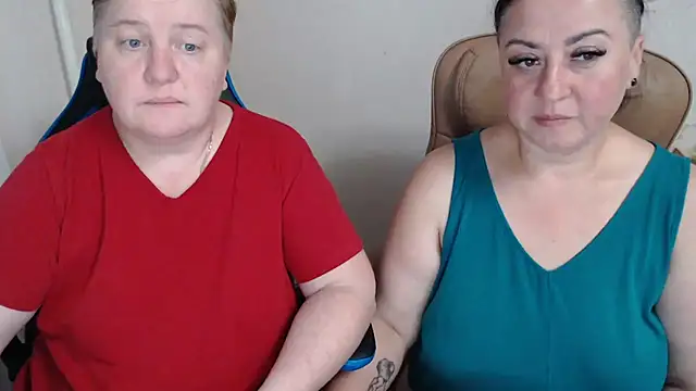 Snapshot of Bertie_Adeline chatting on September 13, 7:02 pm Bertie Adeline online show from September 13, 7:02 pm