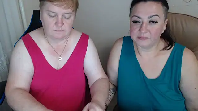 Snapshot of Bertie_Adeline chatting on September 18, 7:16 pm Bertie Adeline online show from September 18, 7:16 pm