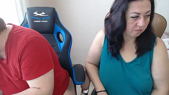 Snapshot of Bertie_Adeline chatting on September 21, 6:26 am Bertie Adeline online show from September 21, 6:26 am