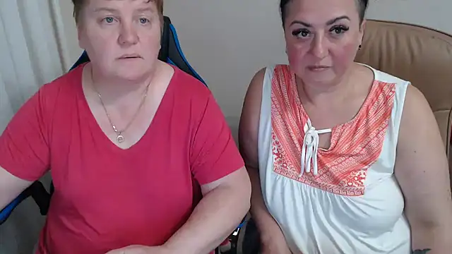 Snapshot of Bertie_Adeline chatting on September 25, 6:55 pm Bertie Adeline online show from September 25, 6:55 pm