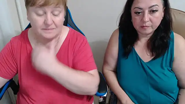 Snapshot of Bertie_Adeline chatting on September 28, 8:25 pm Bertie Adeline online show from September 28, 8:25 pm