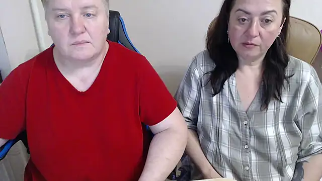 Snapshot of Bertie_Adeline chatting on November 14, 9:46 pm Bertie Adeline online show from November 14, 9:46 pm