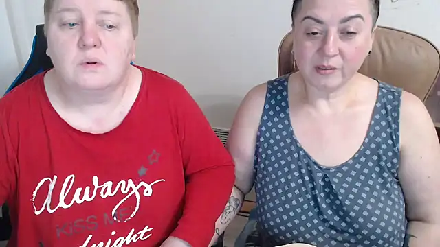 Snapshot of Bertie_Adeline chatting on November 26, 3:46 pm Bertie Adeline online show from November 26, 3:46 pm