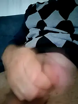 Snapshot of fearleass chatting on October 18, 9:59 pm fearleass online show from October 18, 9:59 pm