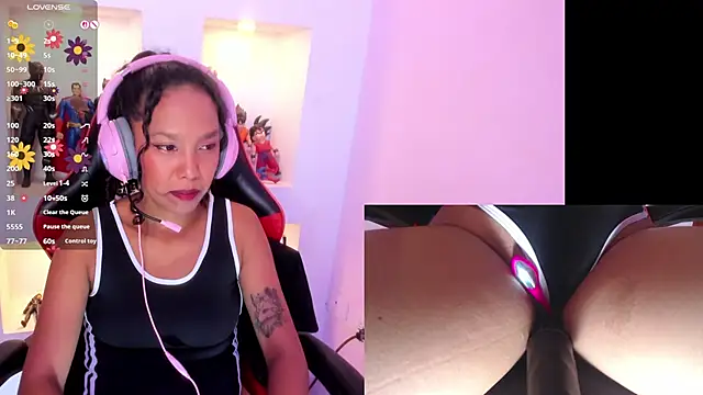 NovaLyn online show from October 13, 4:45 am